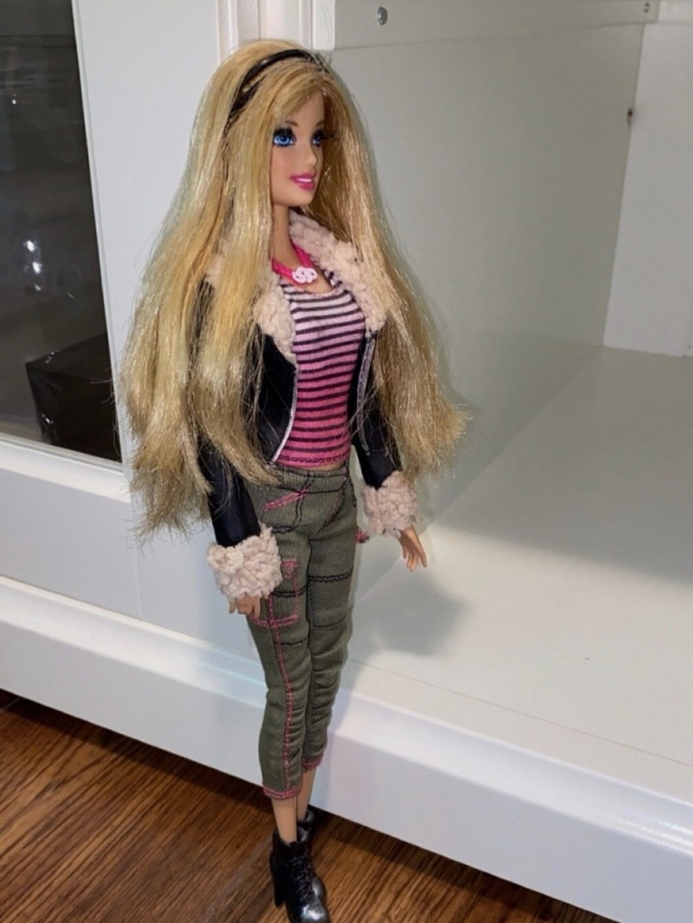 2013 Barbie Fashionista Style Doll Pre-Owned: Clothes Included, box not included - Picture 12 of 13